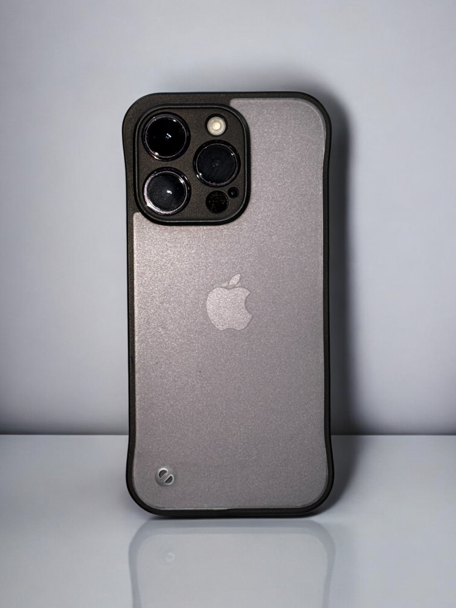 Edgeless Border Transparent iPhone Case