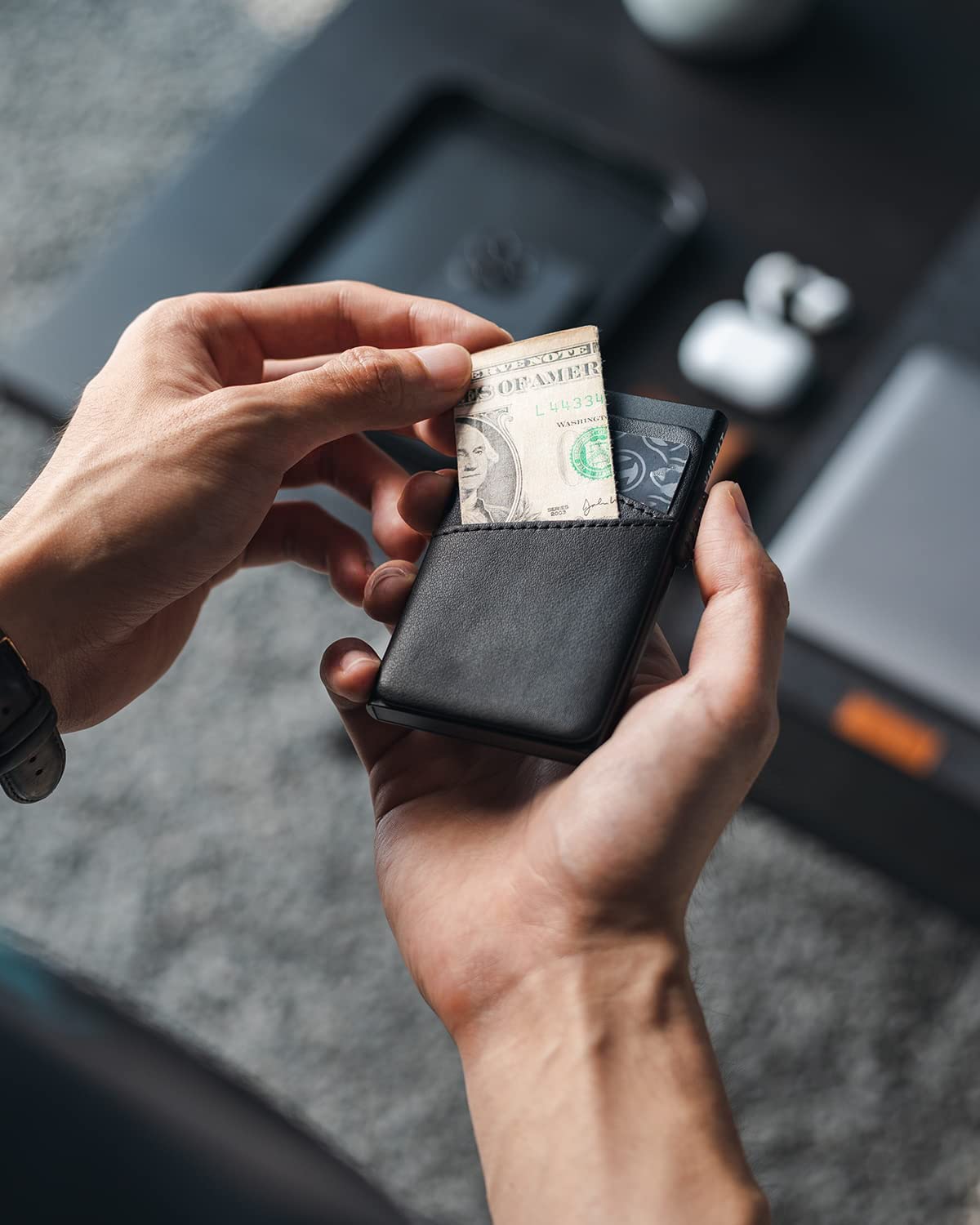 Steeluxe™ Pop‑Up Aluminum Wallet